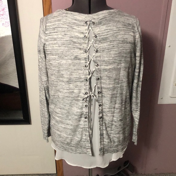 Grey Torrid Shirt - Picture 2 of 4